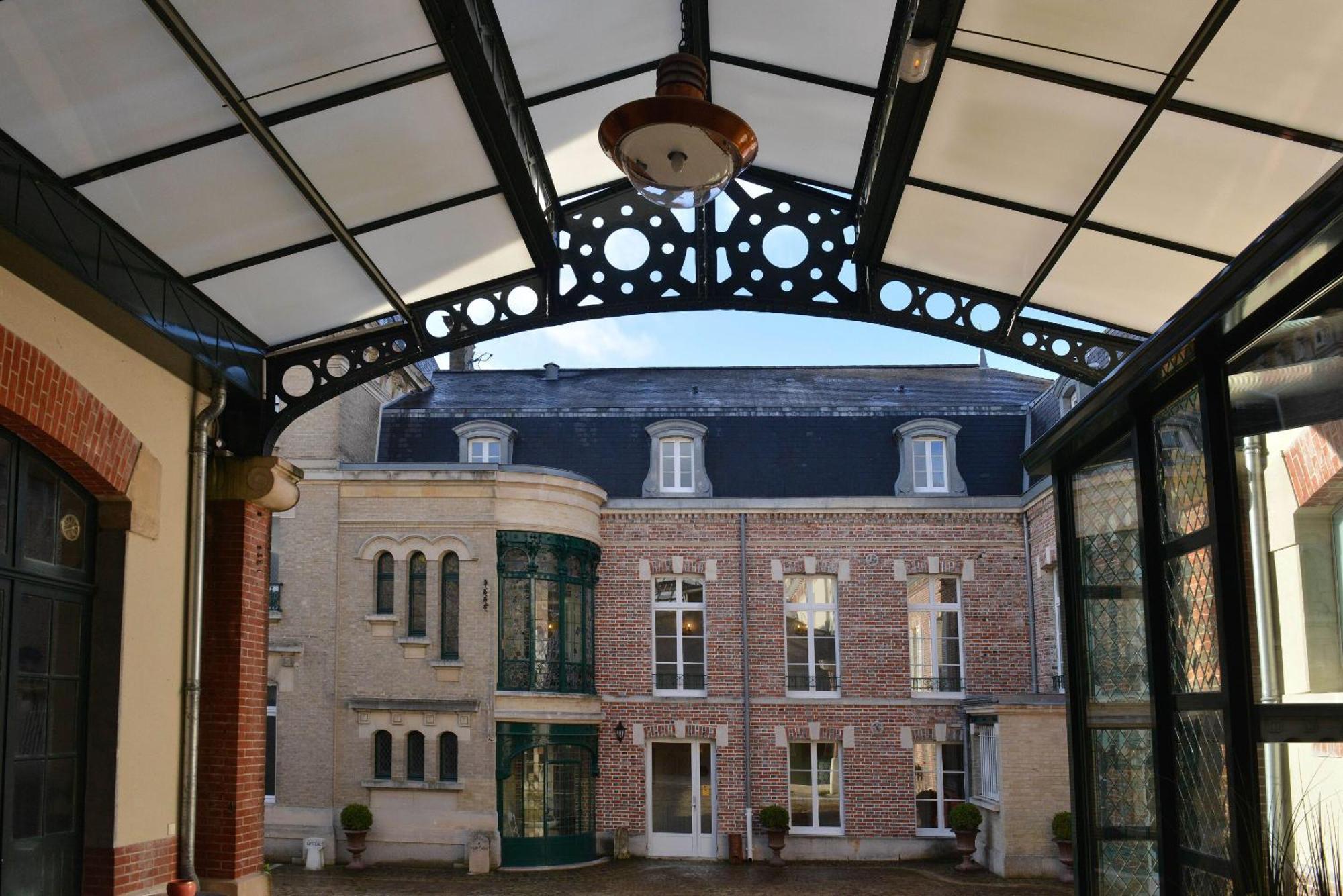 Hotel Castel Jeanson Ay-Champagne Exterior photo
