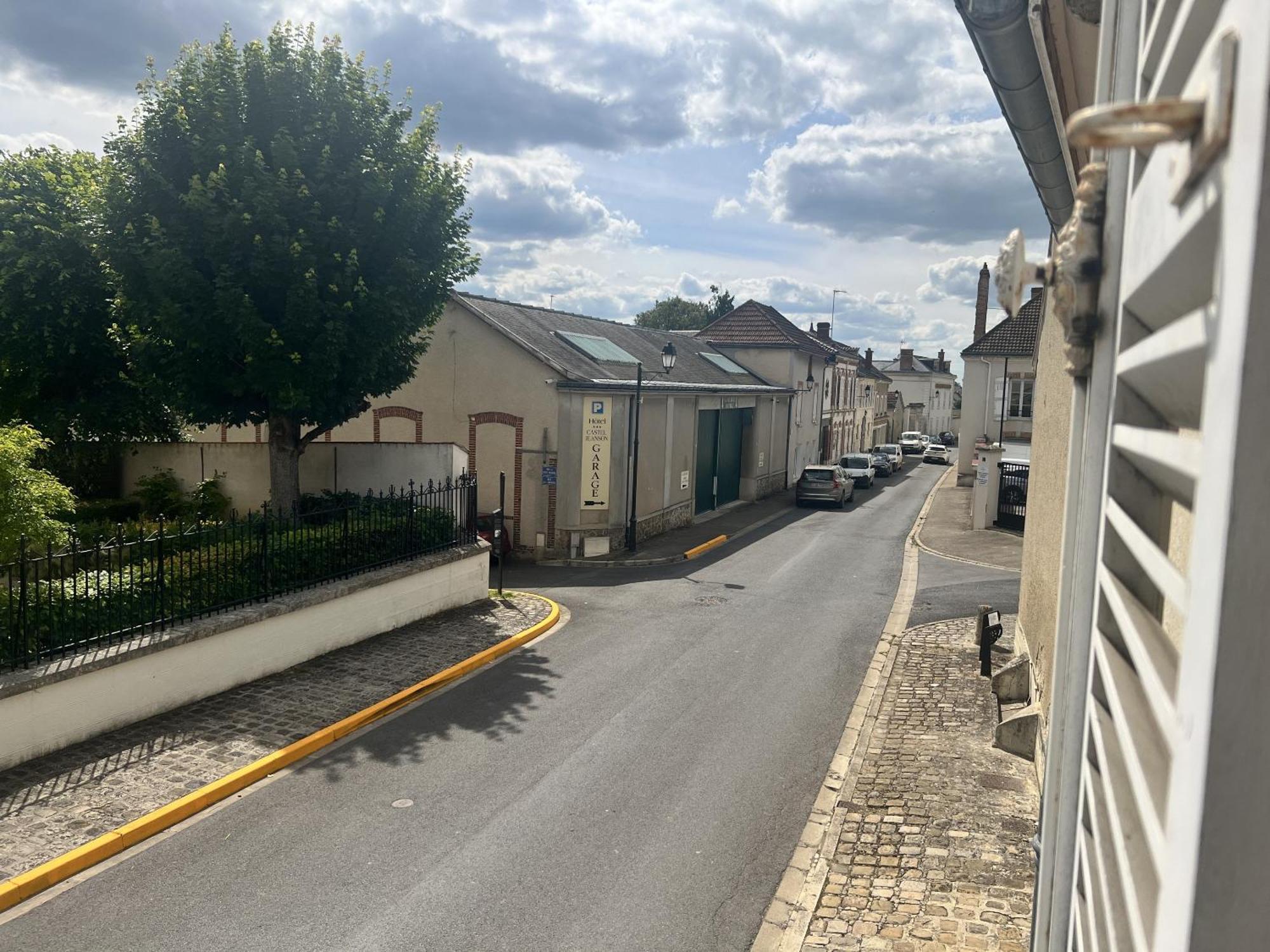 Hotel Castel Jeanson Ay-Champagne Exterior photo