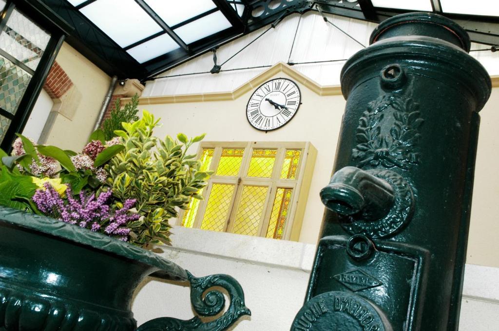 Hotel Castel Jeanson Ay-Champagne Exterior photo